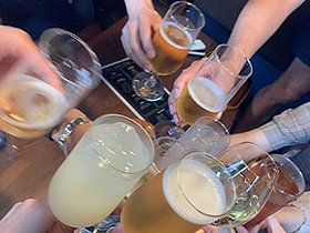 ワンチャン！！！ハプニング起きまくり合コン［第三回］ これで見納め！？エロくて性格良い子たちとパコパコ乱交　サンプル画像05